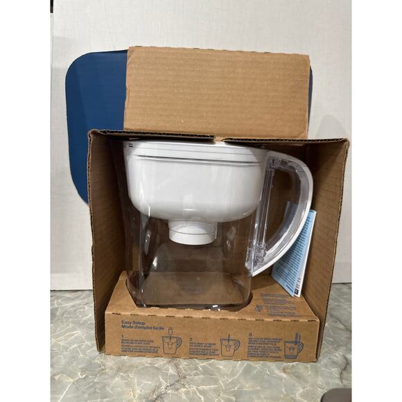 Brita White and Blue Water Pitcher with Filter - Picture 3 of 3